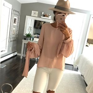 Vince Camuto pale pink tie sleeve shirt XS